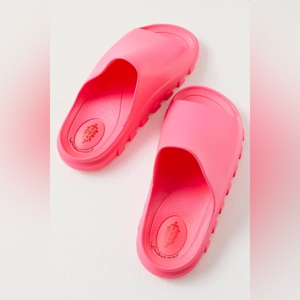 Free People Movement Halftime Slides- Hot Pink- New EU 35/36